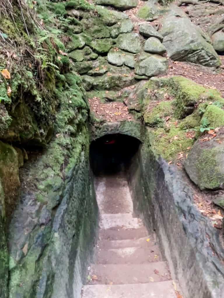 Stairs leading to tunnel before getting to Old Man's Cave